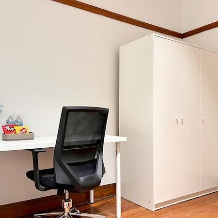 Charming Central Unit In Authentic Building Сидней Экстерьер фото