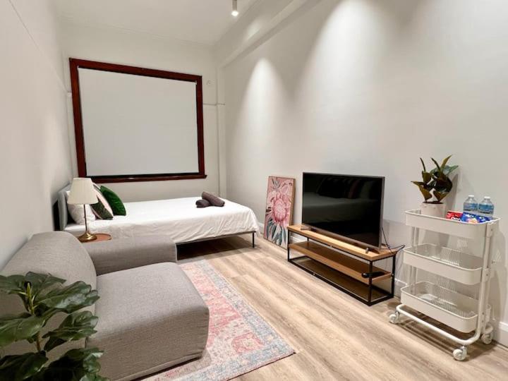 Charming Central Unit In Authentic Building Сидней Экстерьер фото