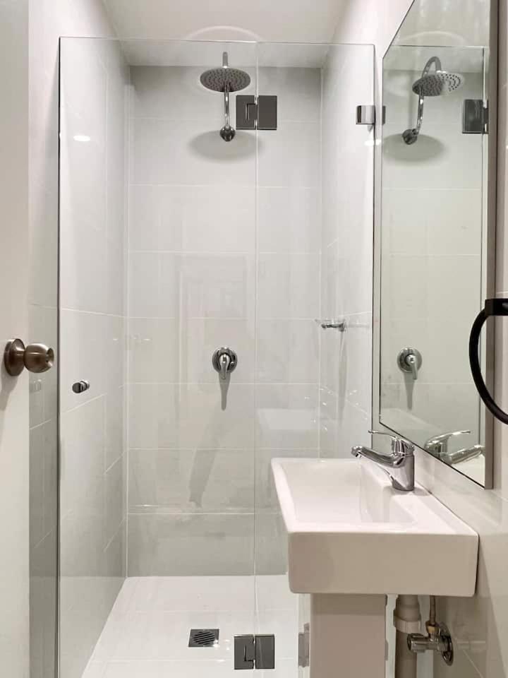 Charming Central Unit In Authentic Building Сидней Экстерьер фото